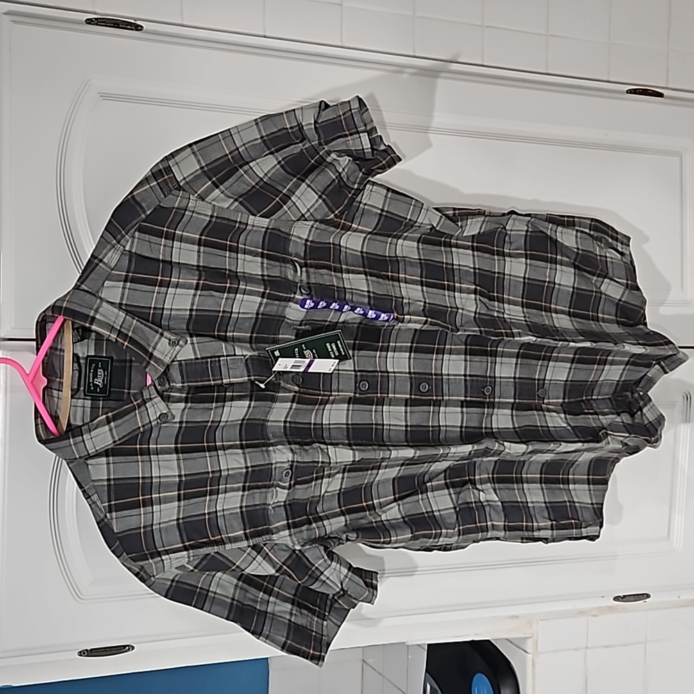 NWT Men's Shirt
